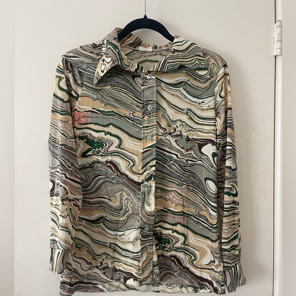 70’s psychedelic funky shirt with dagger collar